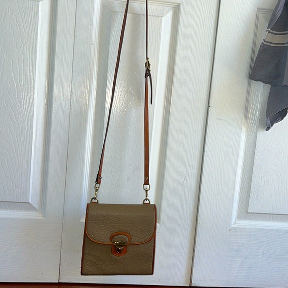 Vintage Dooney and Bourke Bag - Picture 10 of 12